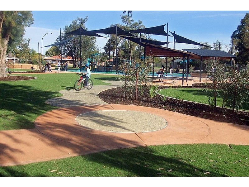 33 Blanche Street, Gosnells WA 6110