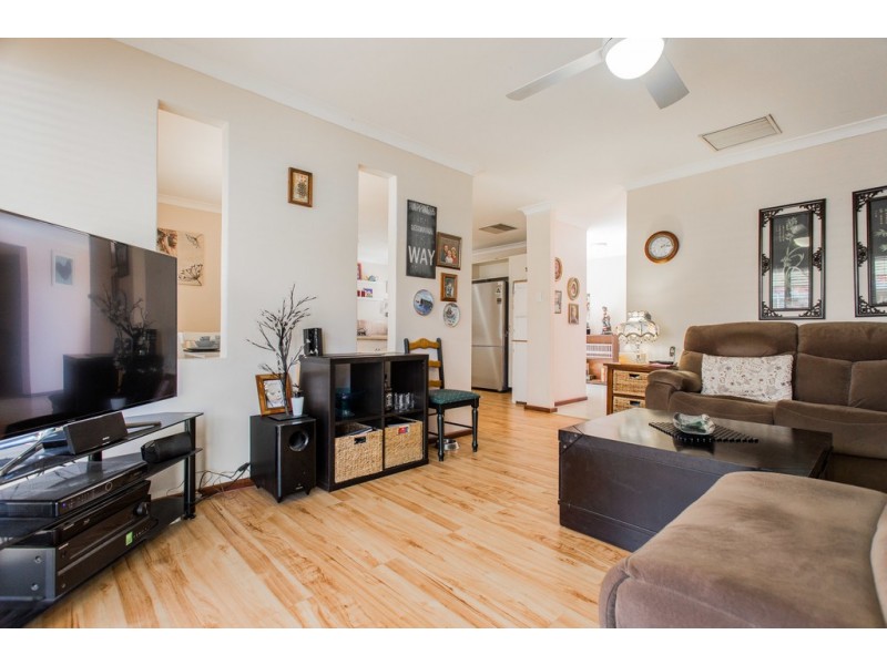 10/18 Heron Place, Maddington WA 6109