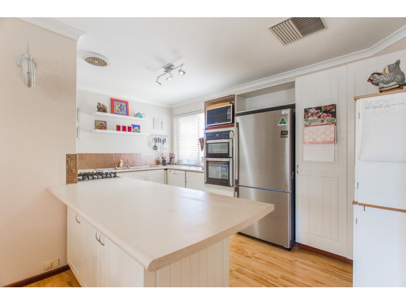 10/18 Heron Place, Maddington WA 6109