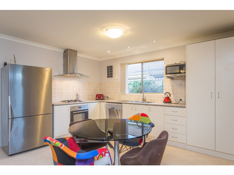 U8/16 Andrea Way, Queens Park WA 6107
