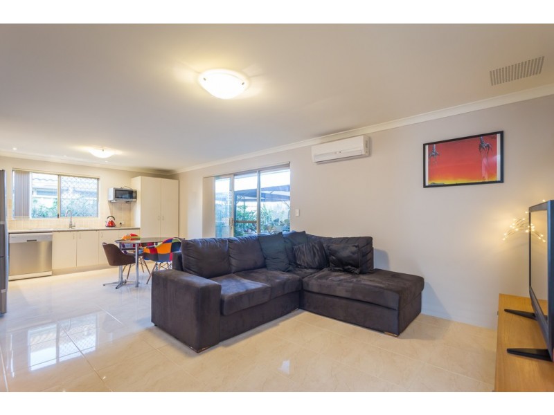 U8/16 Andrea Way, Queens Park WA 6107