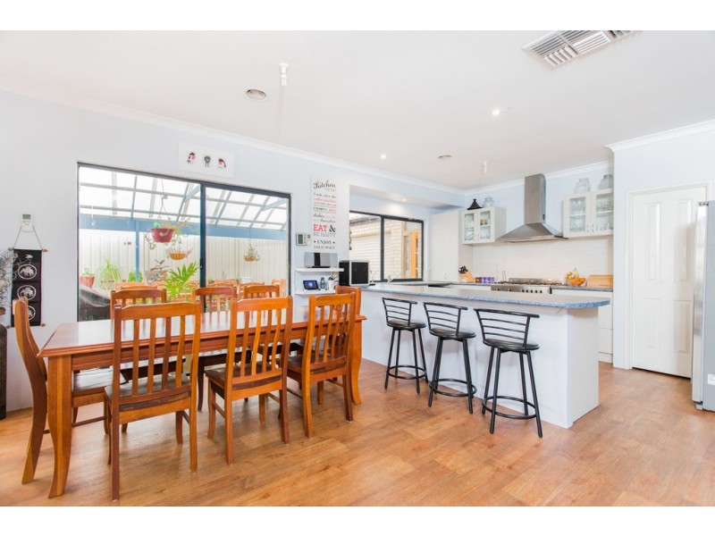 10 Turtledove Grove, East Cannington WA 6107