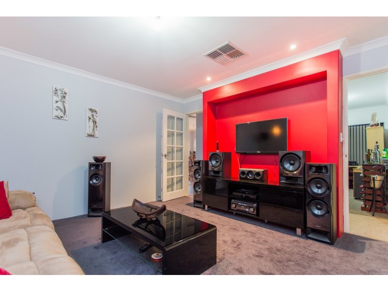 10 Turtledove Grove, East Cannington WA 6107