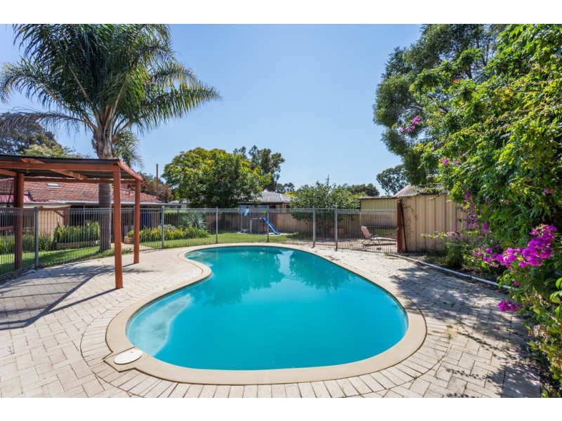 31 Netherwood Road, High Wycombe WA 6057