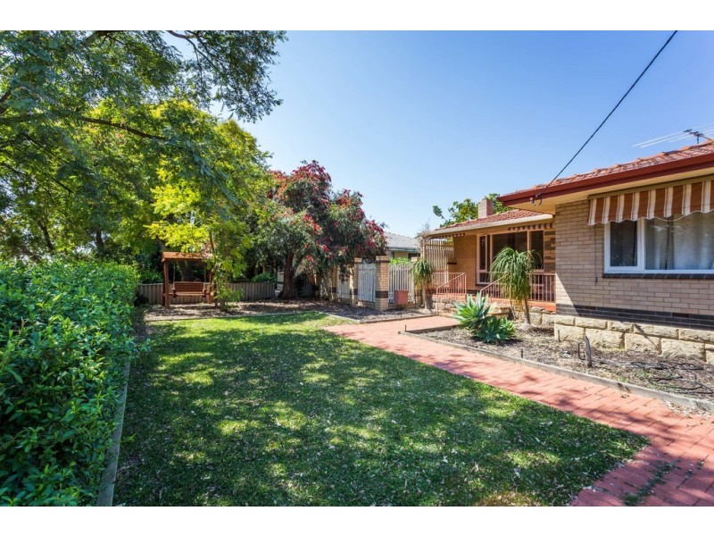 31 Netherwood Road, High Wycombe WA 6057