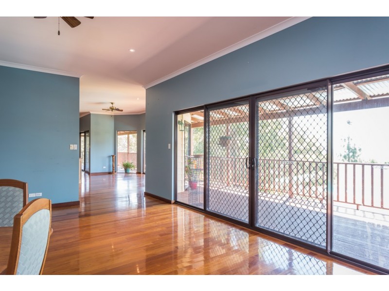 8 Serena Grove, Mount Nasura WA 6112