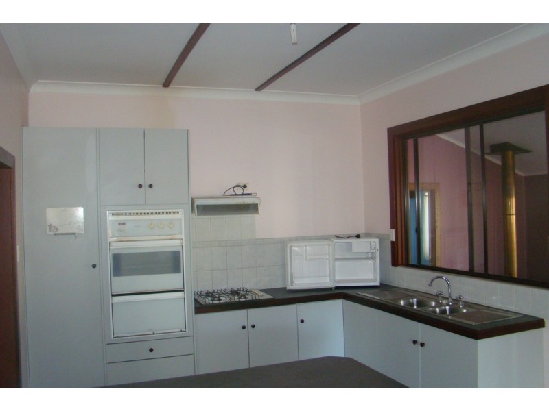 13 Lefroy Road, Bridgetown WA 6255