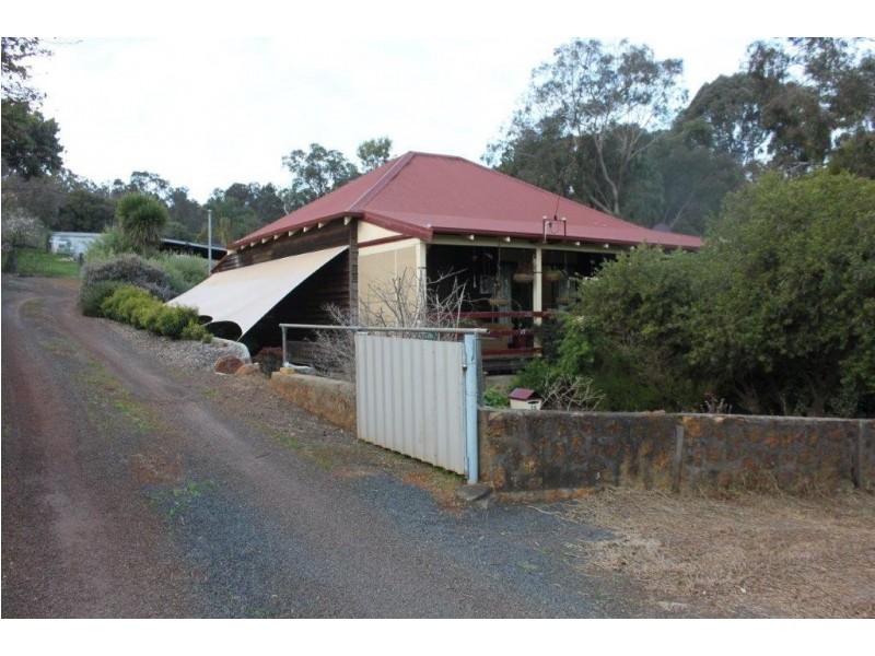 15 Bunbury Street, Bridgetown WA 6255