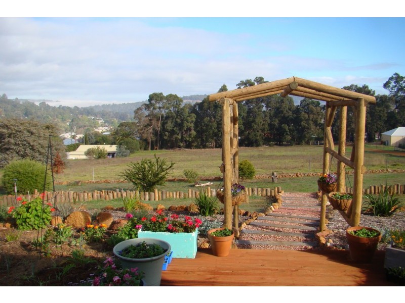 15 Ewing Place, Bridgetown WA 6255