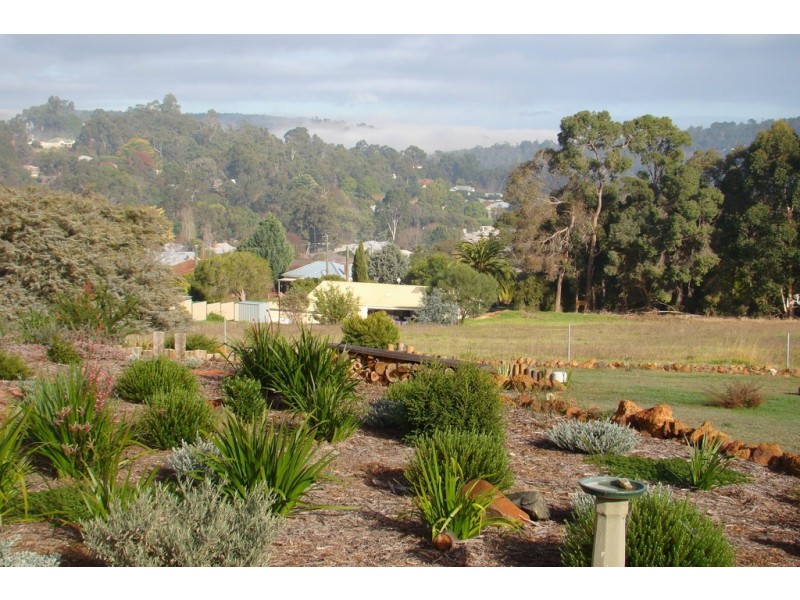 15 Ewing Place, Bridgetown WA 6255