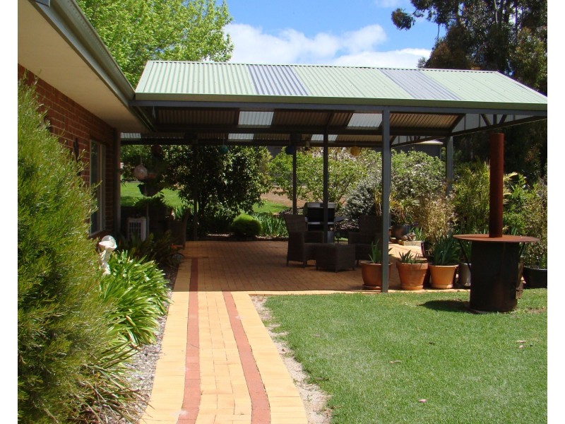 8 Scott Street, Bridgetown WA 6255