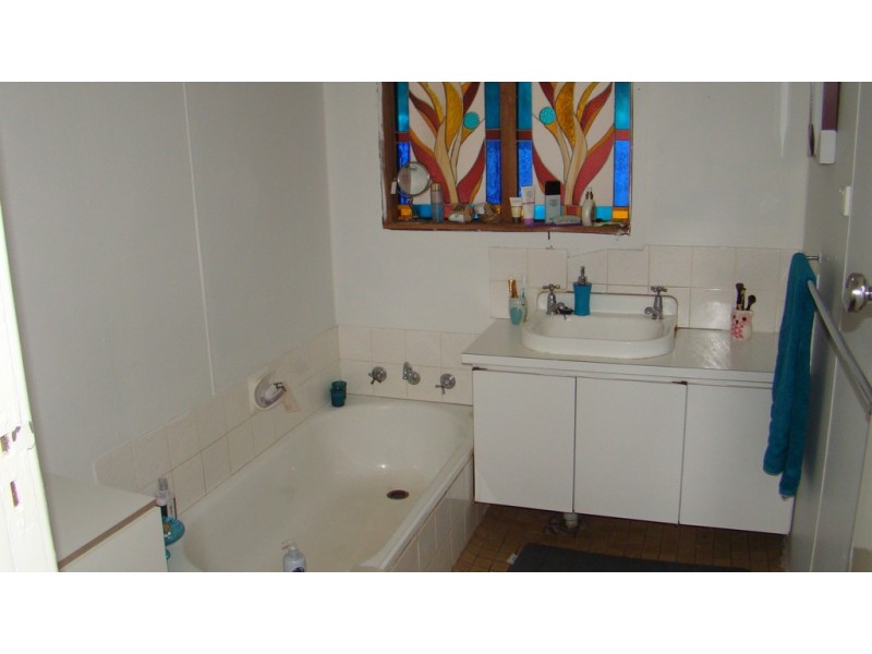 11 Bunbury Street, Bridgetown WA 6255