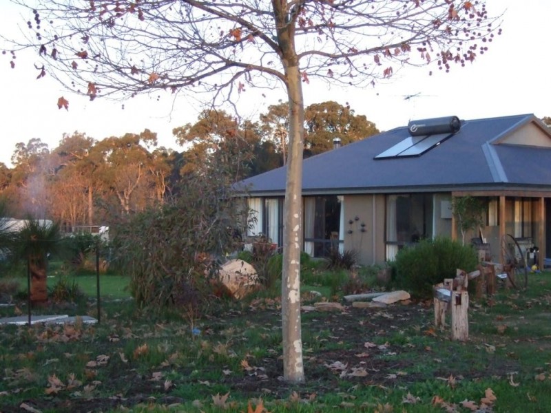 19 Balmoral Drive, Bridgetown WA 6255