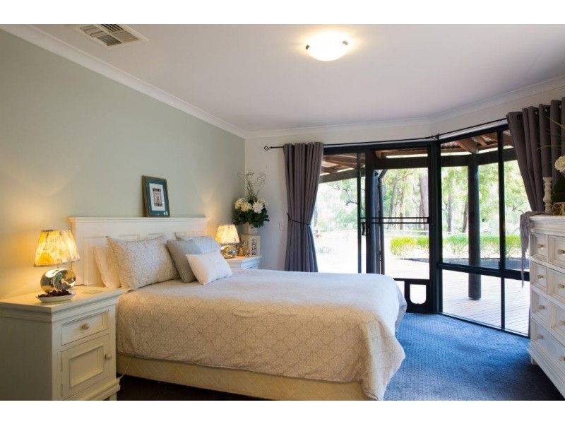 1 Roe Street, Bridgetown WA 6255