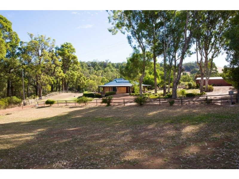 1 Roe Street, Bridgetown WA 6255