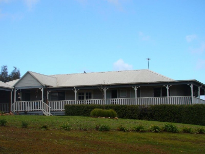 2 Stephens St, Bridgetown WA 6255