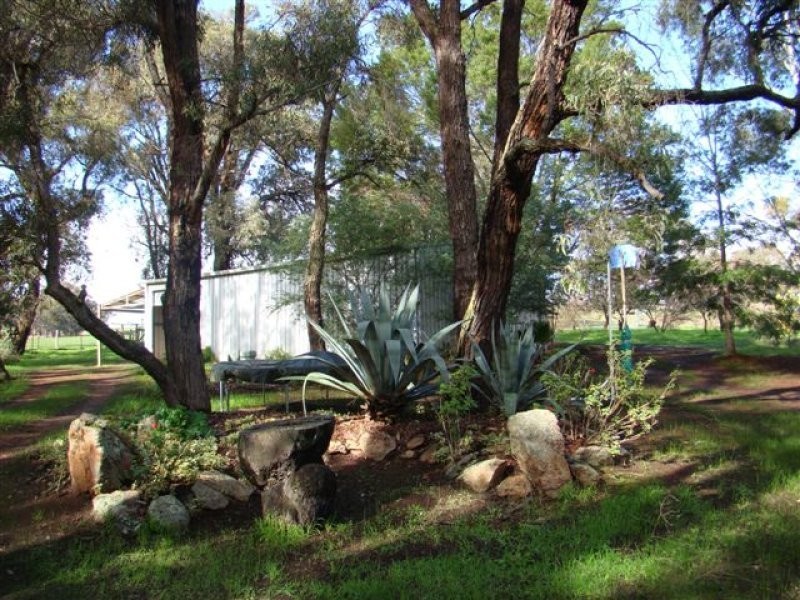 1 Watersford Road, Bridgetown WA 6255