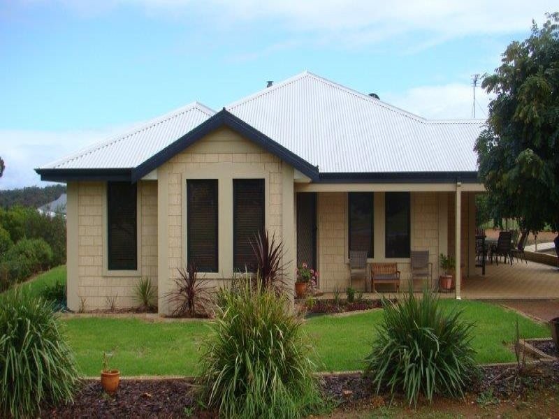 32 Balmoral Drive, Bridgetown WA 6255