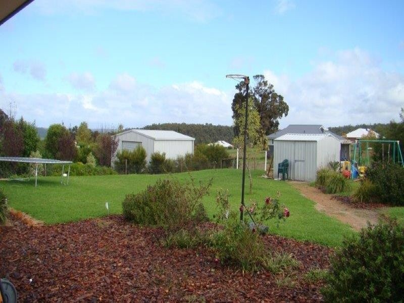 32 Balmoral Drive, Bridgetown WA 6255