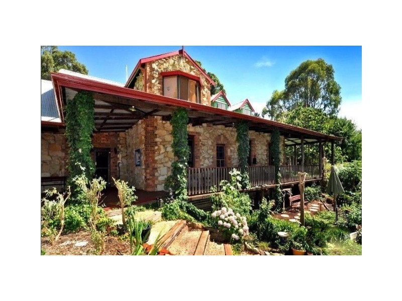 11 West Blackwood Terrace, Bridgetown WA 6255