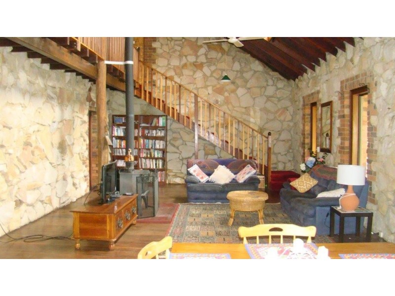 11 West Blackwood Terrace, Bridgetown WA 6255