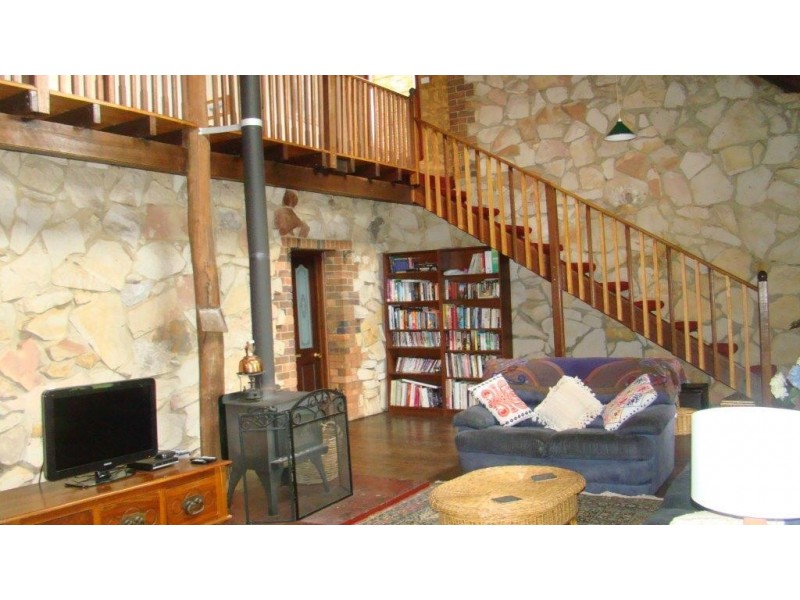 11 West Blackwood Terrace, Bridgetown WA 6255