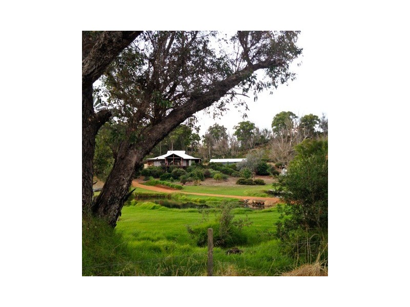 37 Grimwade Road, Balingup WA 6253