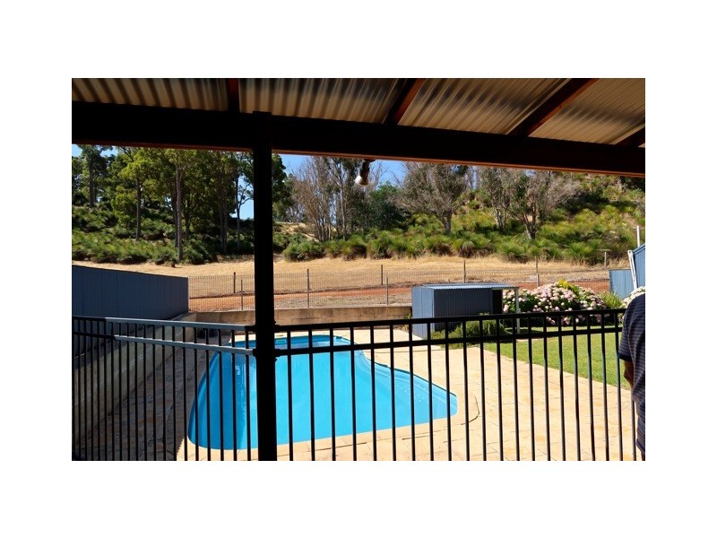 37 Grimwade Road, Balingup WA 6253