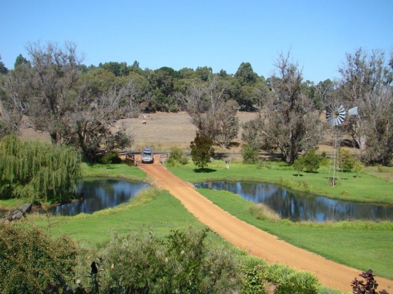 37 Grimwade Road, Balingup WA 6253