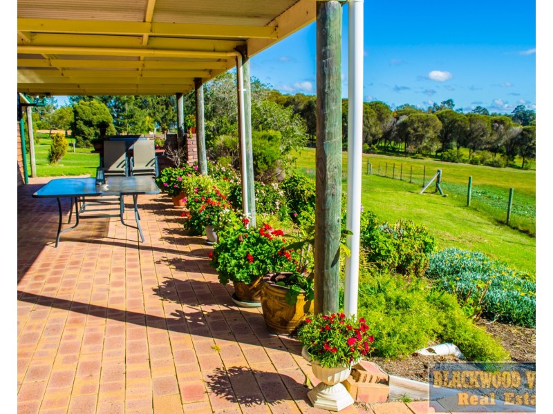 108 Trott Rd, Bridgetown WA 6255