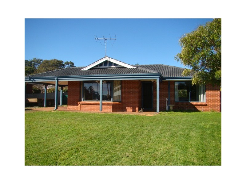 4 Moore Place, Bridgetown WA 6255