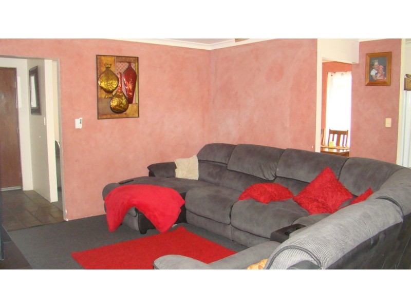 4 Moore Place, Bridgetown WA 6255