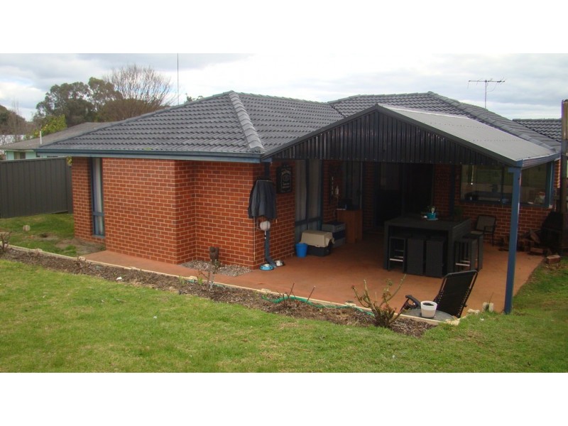 4 Moore Place, Bridgetown WA 6255