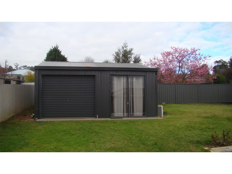 4 Moore Place, Bridgetown WA 6255