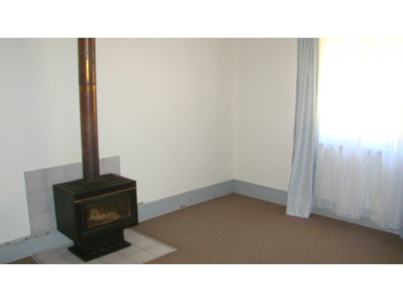 11 Hampton Street, Bridgetown WA 6255