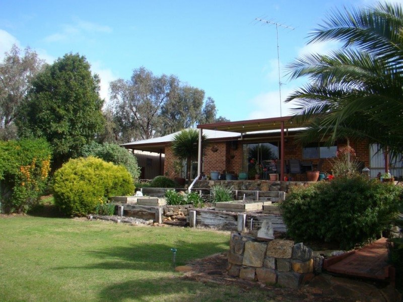 72 River Road, Bridgetown WA 6255