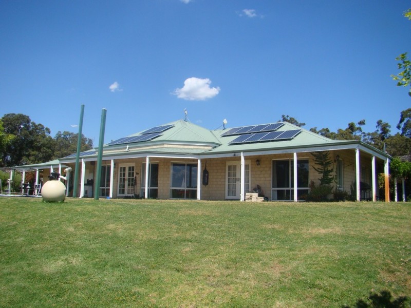 41 Papalias Road, North Greenbushes WA 6254