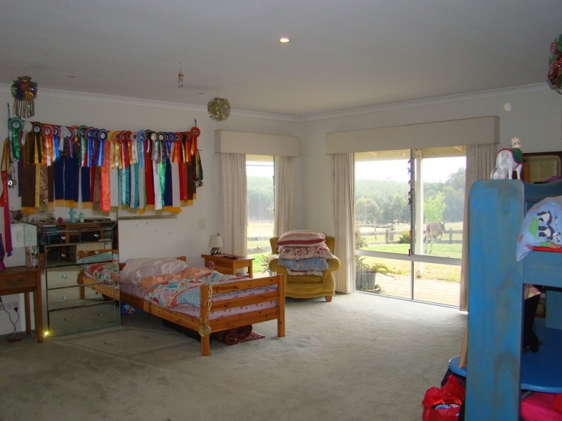 41 Papalias Road, North Greenbushes WA 6254