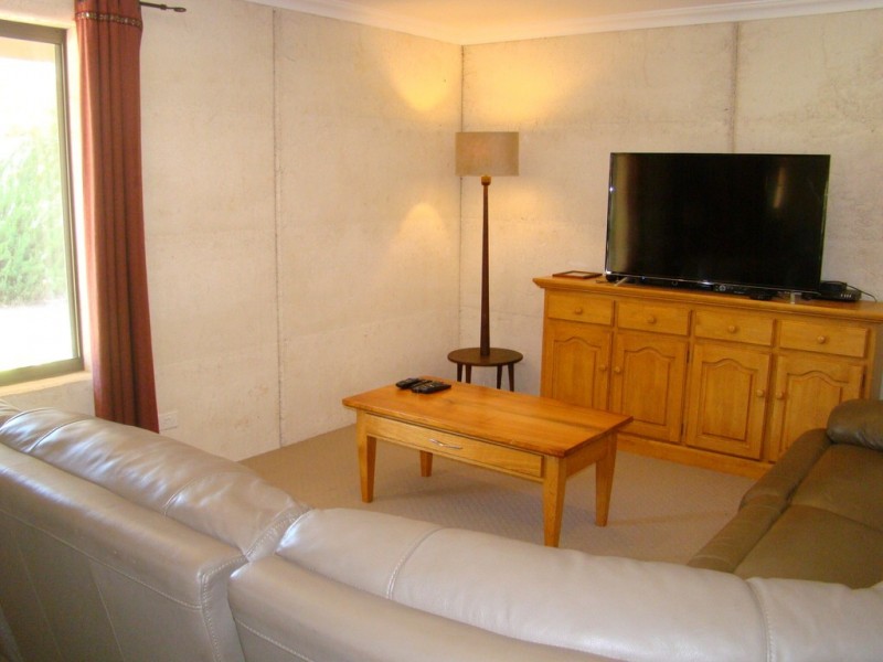 2 Hands Close, Boyup Brook WA 6244