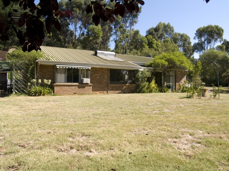106 Jayes Road, Balingup WA 6253
