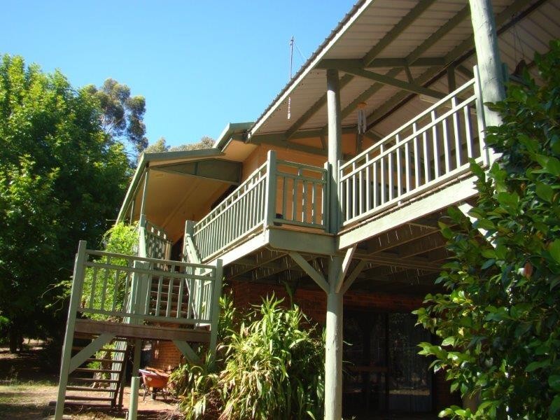 2 Layman Street, Bridgetown WA 6255