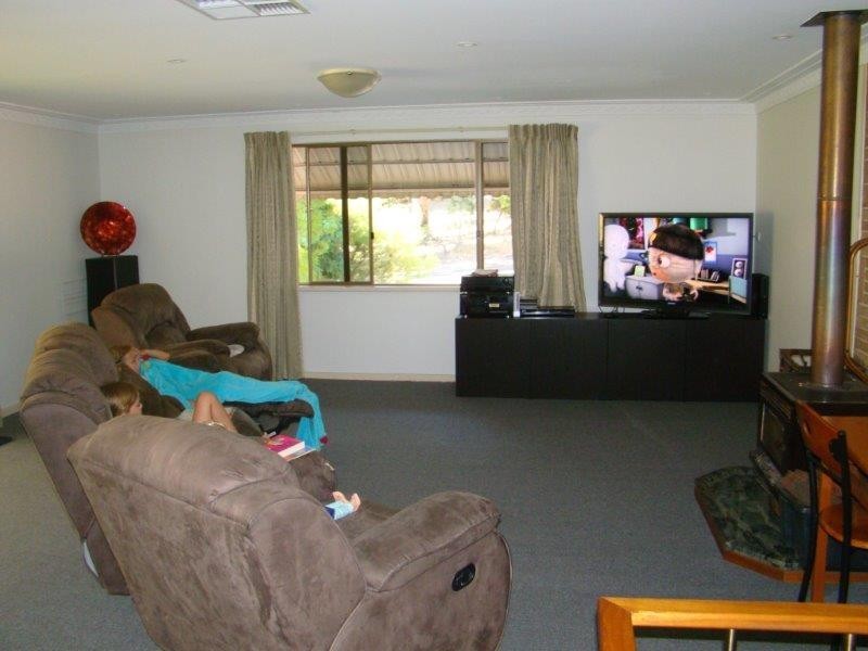 2 Layman Street, Bridgetown WA 6255