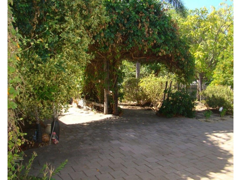 6 Forrest st, Boyup Brook WA 6244