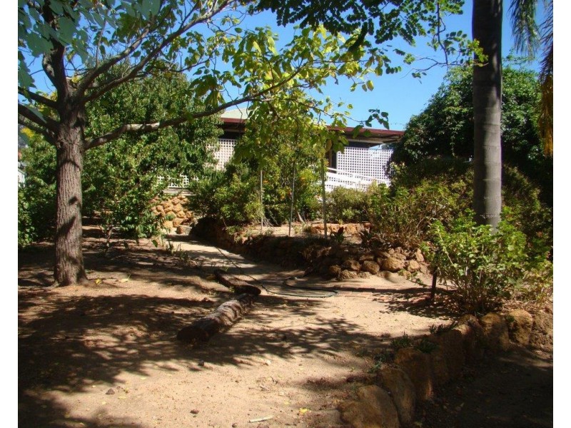 6 Forrest st, Boyup Brook WA 6244