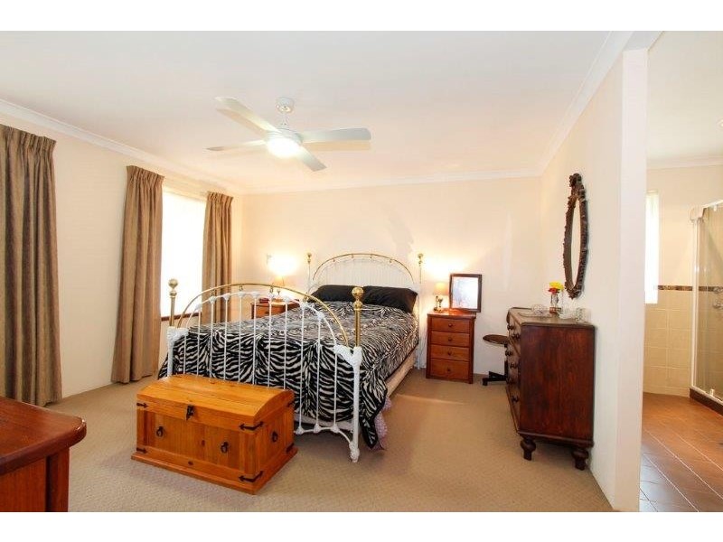 8 Scott Street, Bridgetown WA 6255