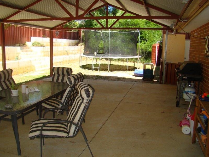 19 Dearle Street, Balingup WA 6253