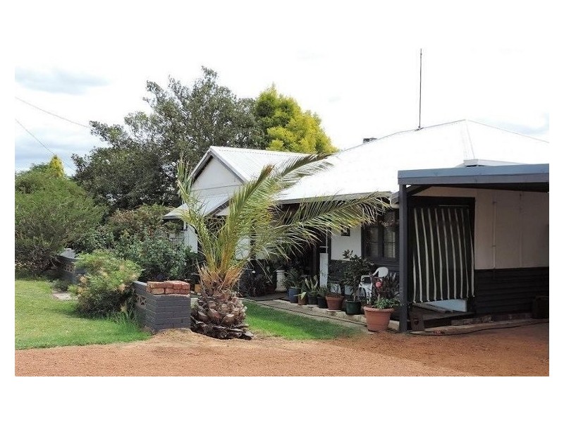 8 Forrest Street, Boyup Brook WA 6244