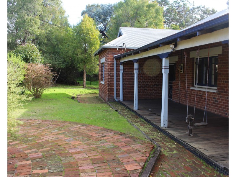 18 Nelson Street, Bridgetown WA 6255