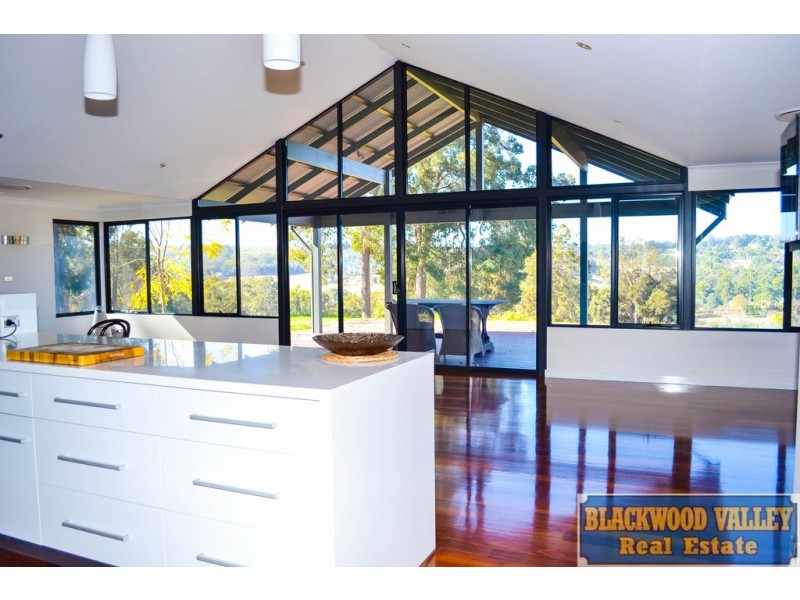 64 Windy Hollow Vale, Bridgetown WA 6255