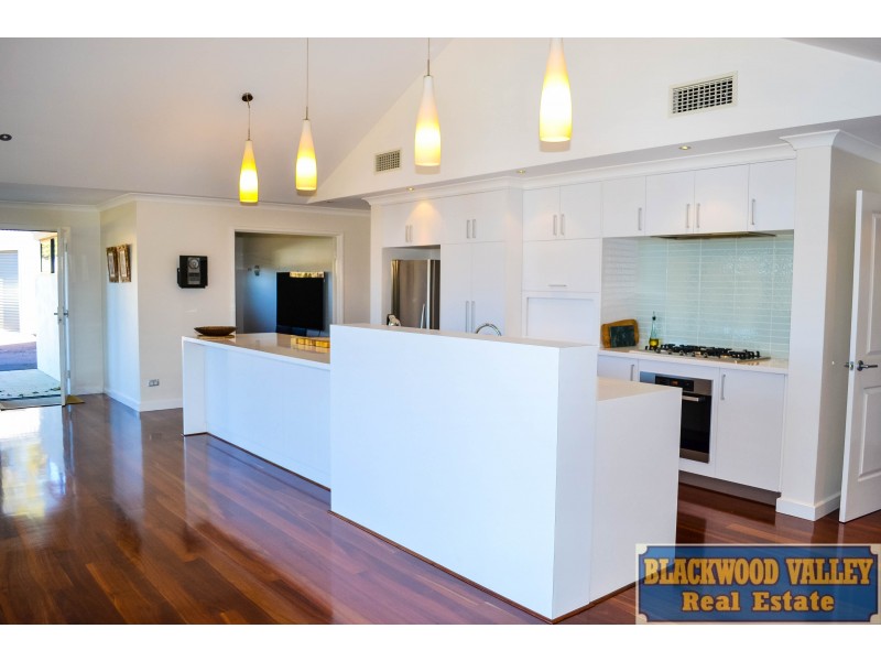 64 Windy Hollow Vale, Bridgetown WA 6255